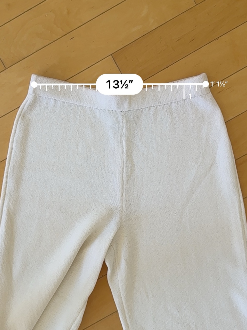 St. John's Collection Wide-Leg Cream Trousers - Women's Pants - Picture 4 of 6